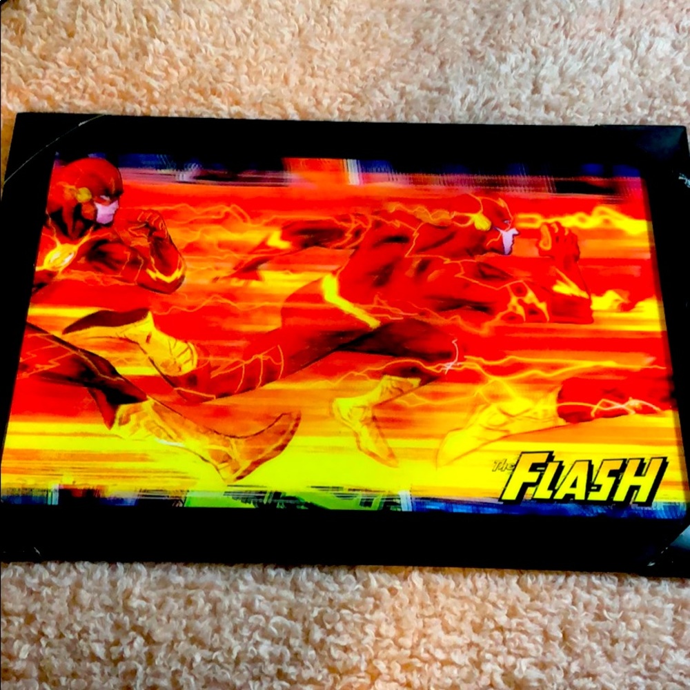 Holographic picture of The Flash